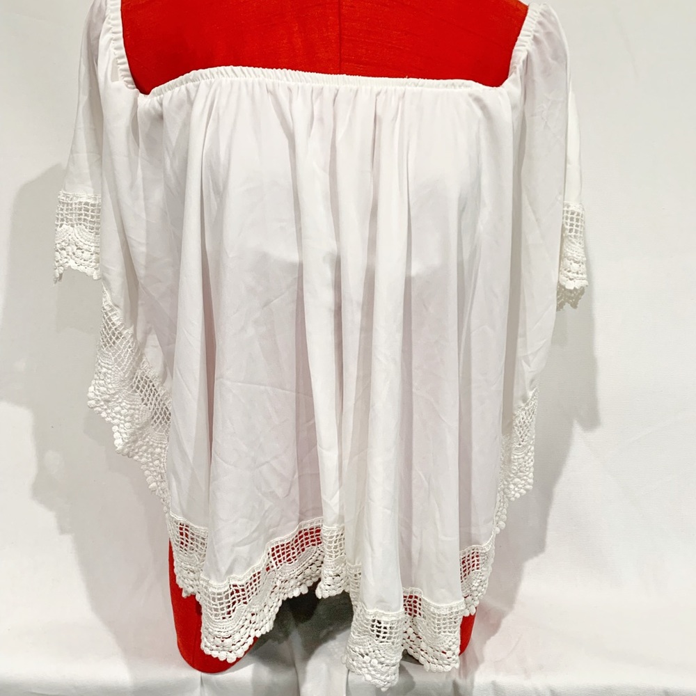 White Off Shoulder Ruffle Top Women’s Size M/L